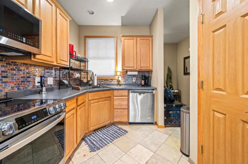 4570 Blaylock Way, 4202, Inver Grove Heights, MN 55076