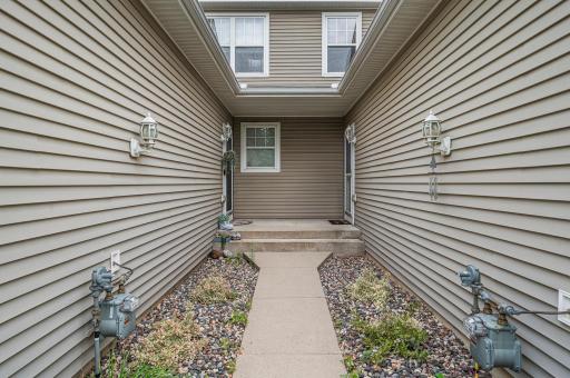 4570 Blaylock Way, 4202, Inver Grove Heights, MN 55076