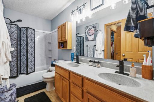 4570 Blaylock Way, 4202, Inver Grove Heights, MN 55076