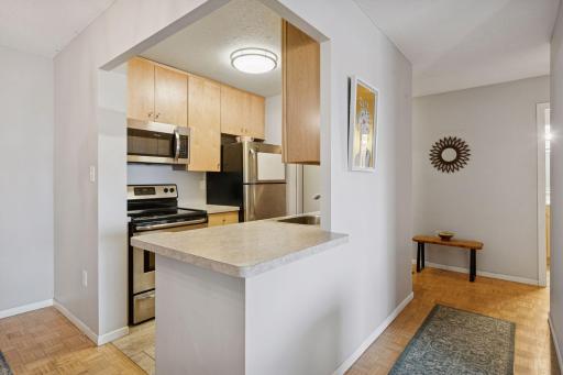 400 Groveland Avenue, 910, Minneapolis, MN 55403