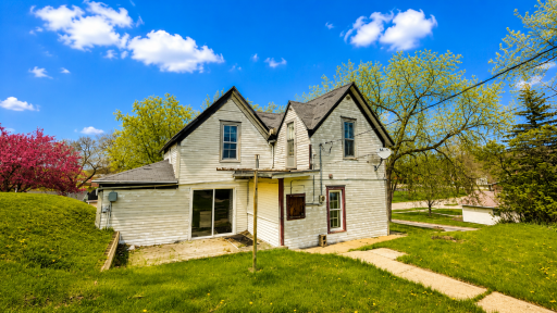 112 Bluff Street E, Lake Benton, MN 56149