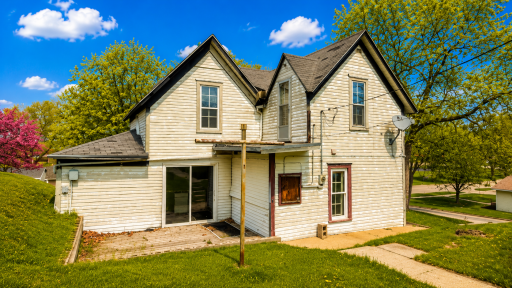 112 Bluff Street E, Lake Benton, MN 56149