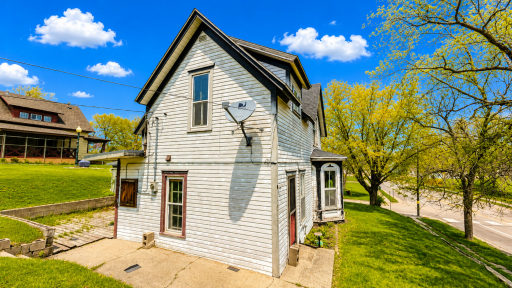 112 Bluff Street E, Lake Benton, MN 56149
