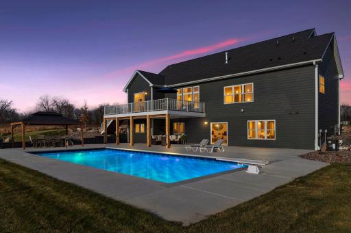 Gorgeous Pool Lighting