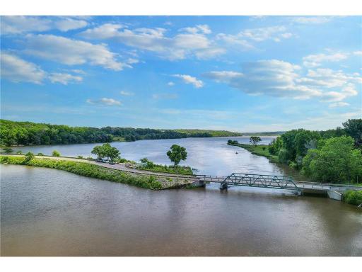 10478 Glenbrook Avenue South, Cottage Grove, MN 55016