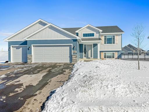 2501 Pioneer Trail, Buffalo, MN 55313