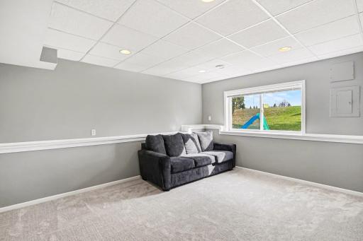 13900 Glendale Trail, Savage, MN 55378