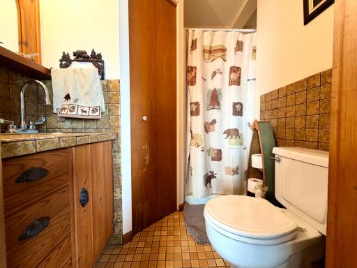 1111 W Lake Avenue, Worthington, MN 56187