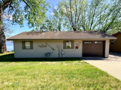 1111 W Lake Avenue, Worthington, MN 56187