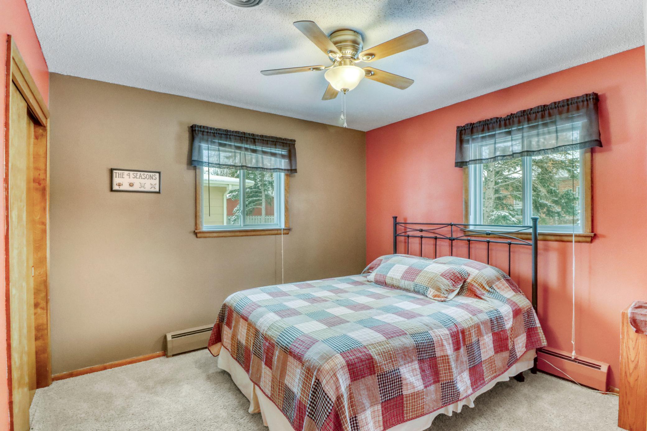 Bedroom1_1-3264.JPG