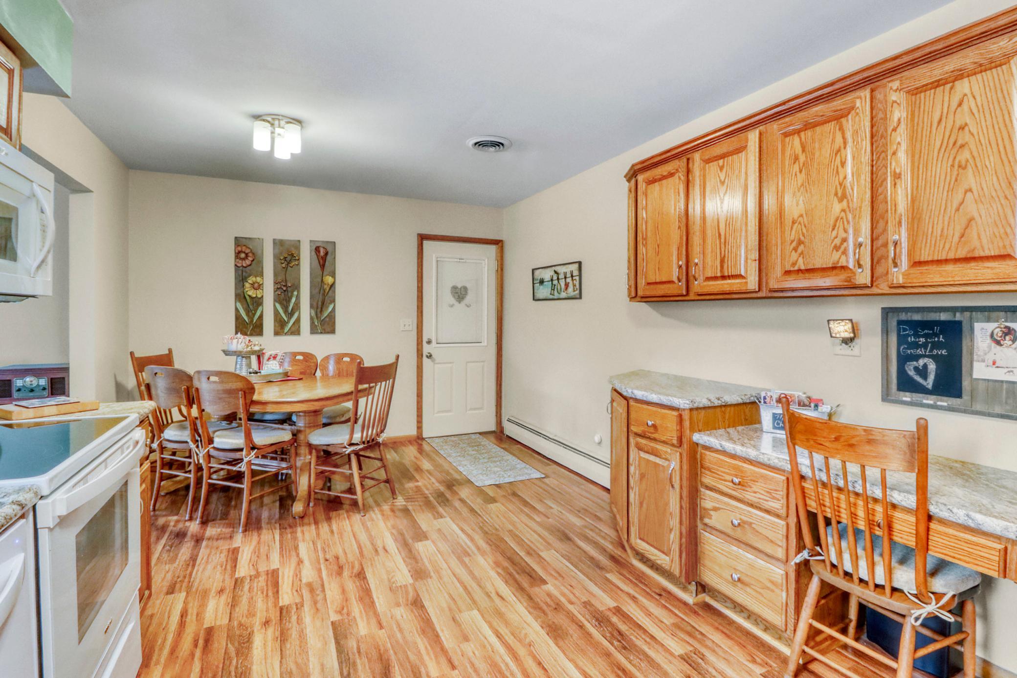 Kitchen1_2-3264.JPG