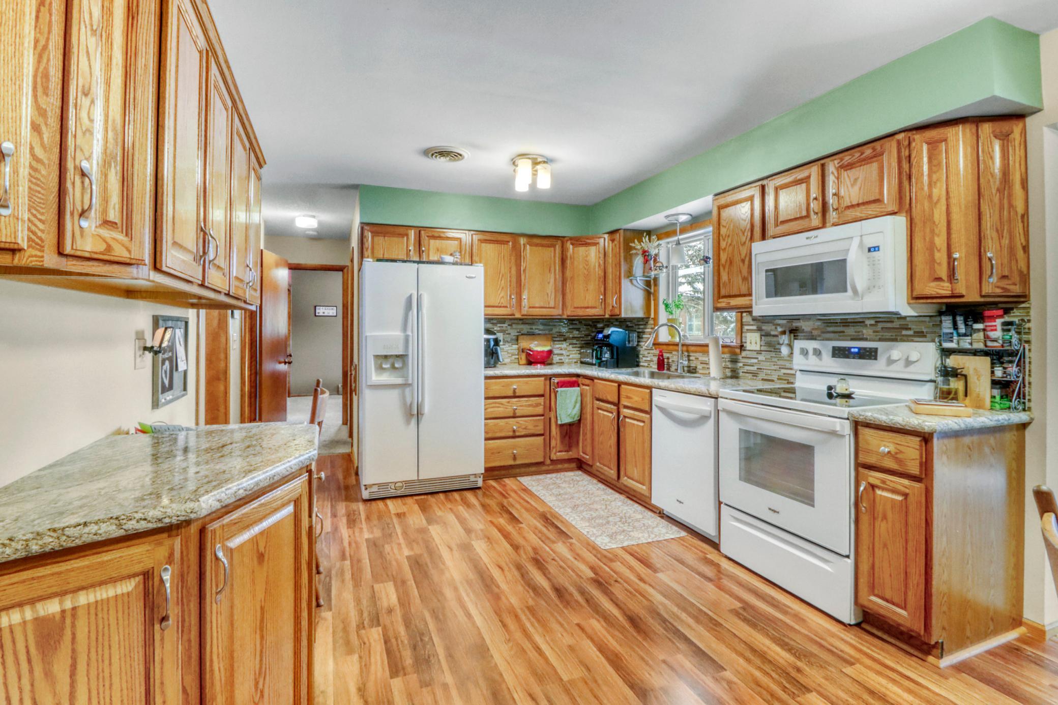 Kitchen1_3-3264.JPG