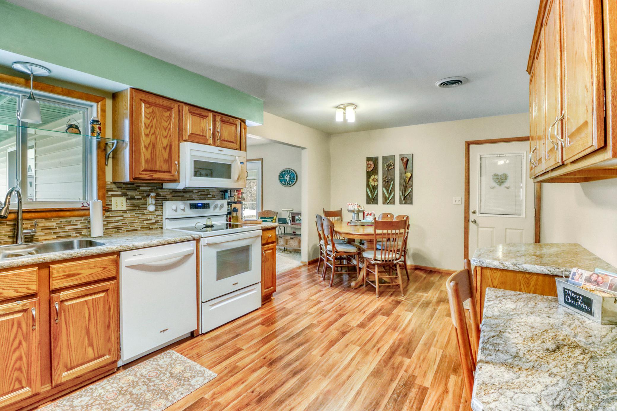 Kitchen1_1-3264.JPG