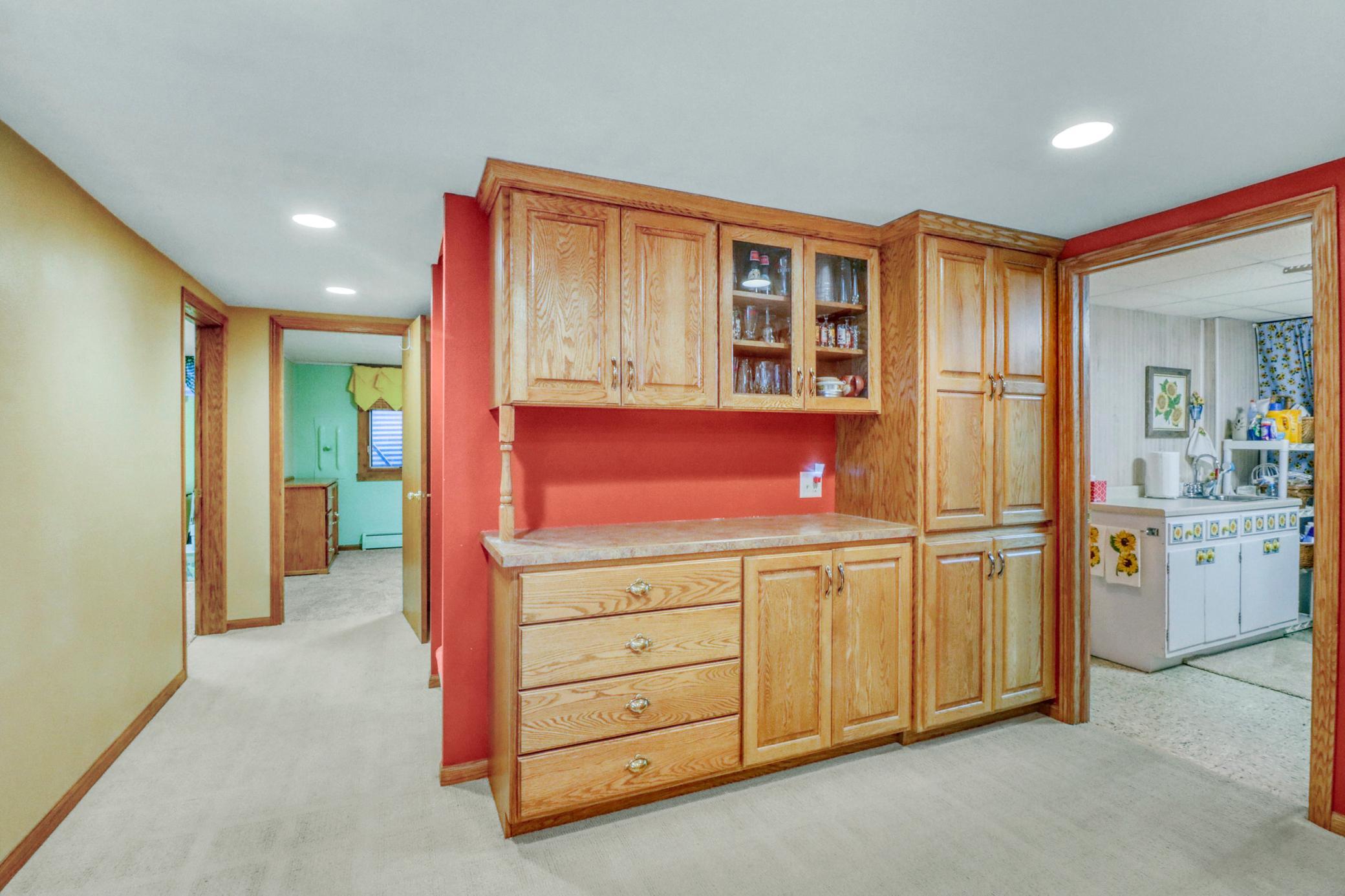Basement1_4-3264.JPG