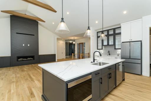 4980 Royal Oaks Circle SW, Rochester, MN 55902