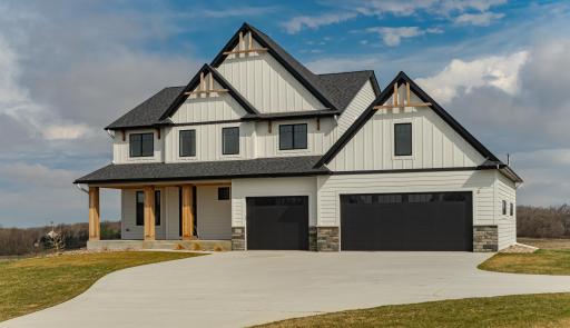 4629 Royal Oaks Circle SW, Rochester, MN 55902