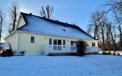 111 Oakwood Court, Thief River Falls, MN 56701