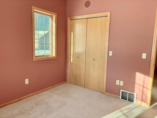 111 Oakwood Court, Thief River Falls, MN 56701