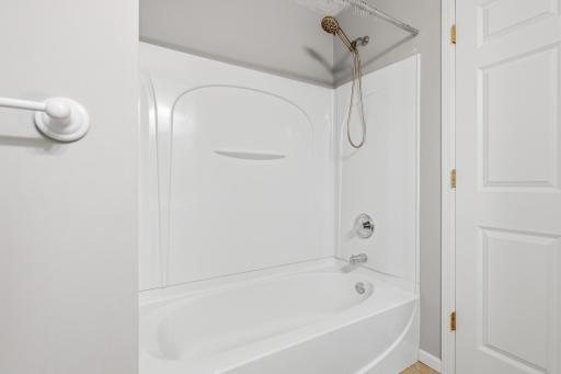 315 Heritage Trail-11.jpg