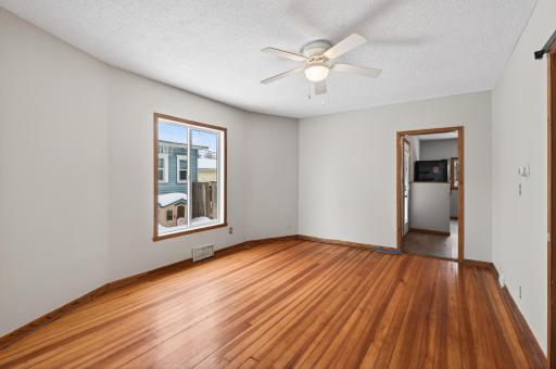 305 Osceola Avenue S, Saint Paul, MN 55102