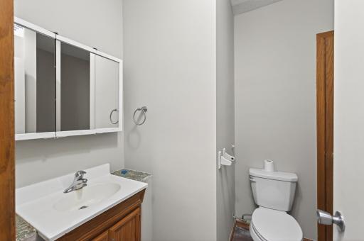 305 Osceola Avenue S, Saint Paul, MN 55102