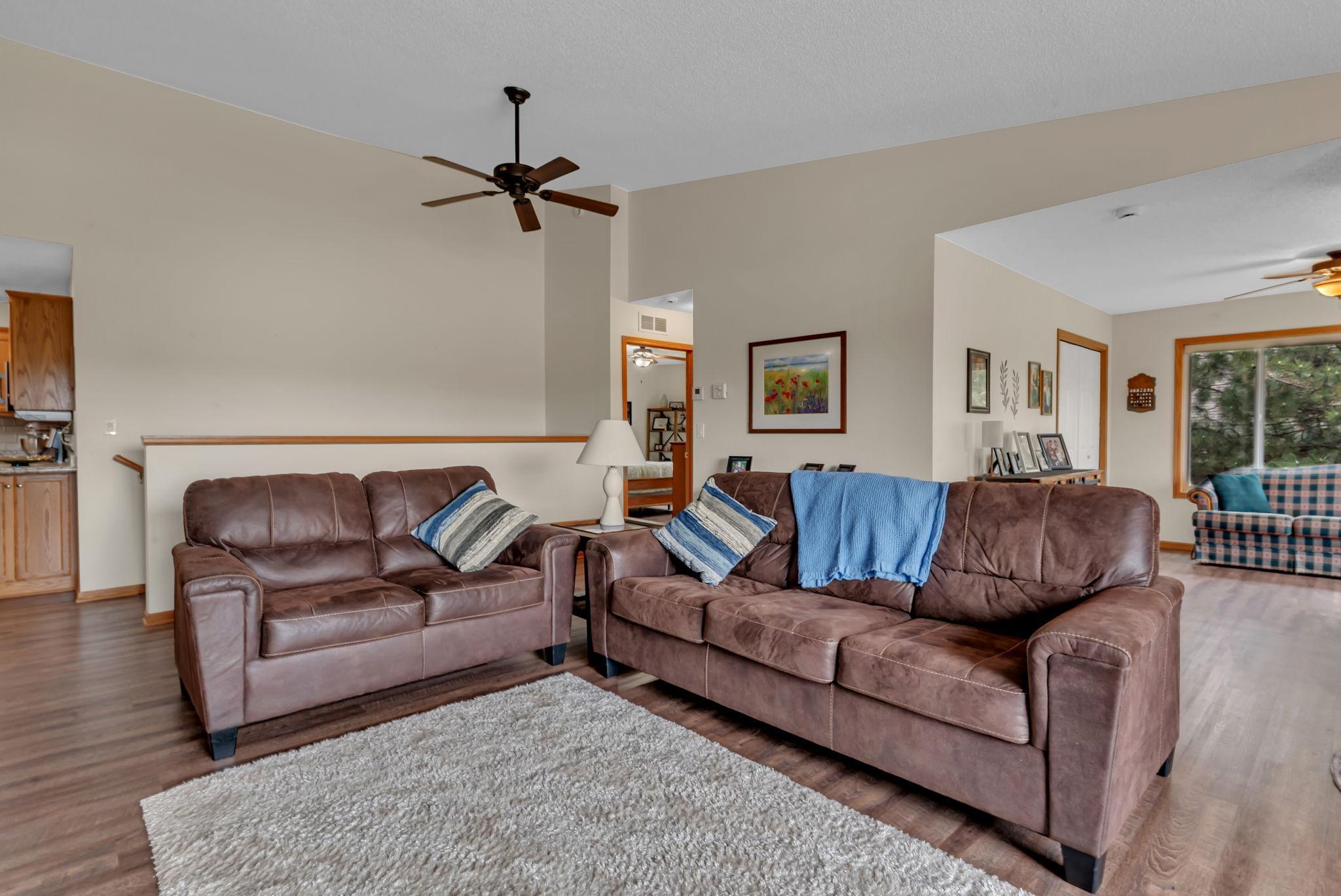 2-web-or-mls-DSC08123.jpg