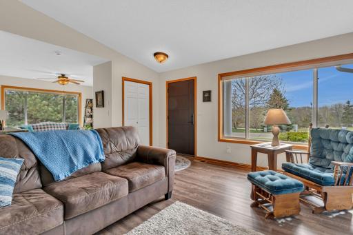 125 Meadow Lane, New London, MN 56273