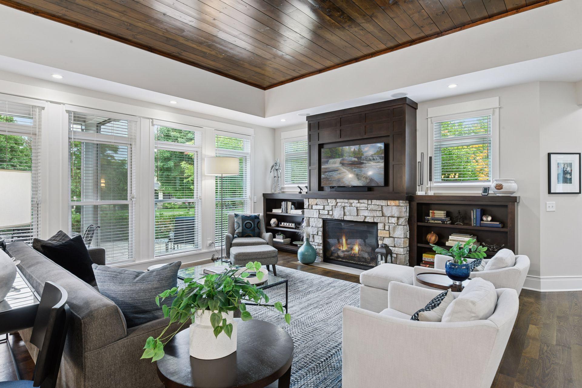 15730 Portico Drive - Spacecrafting - 0010.jpg