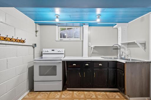 1172 Ottawa Avenue, West Saint Paul, MN 55118