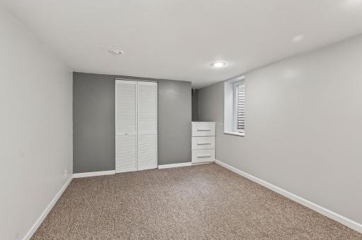 1172 Ottawa Avenue, West Saint Paul, MN 55118