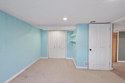 1172 Ottawa Avenue, West Saint Paul, MN 55118