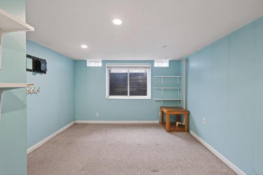 1172 Ottawa Avenue, West Saint Paul, MN 55118