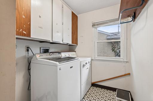 1172 Ottawa Avenue, West Saint Paul, MN 55118