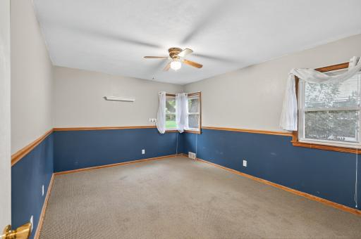 1172 Ottawa Avenue, West Saint Paul, MN 55118