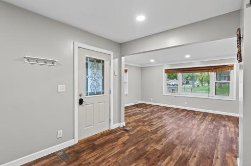 1172 Ottawa Avenue, West Saint Paul, MN 55118