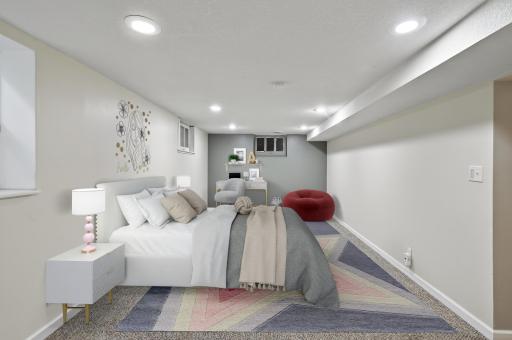 1172 Ottawa Avenue, West Saint Paul, MN 55118