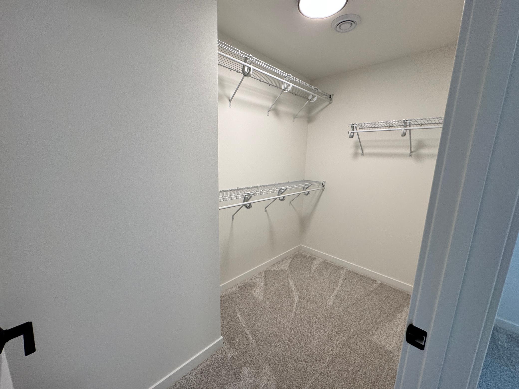 Walk-in Closet