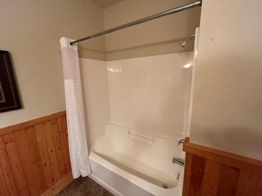 Secondary Bathroom2.jpg