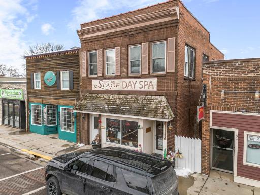 62-web-or-mls-132 S Washington St-279.jpg