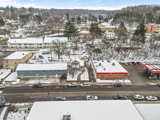 4-web-or-mls-132 S Washington St-222.jpg