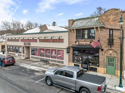 66-web-or-mls-132 S Washington St-291.jpg