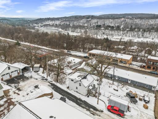 52-web-or-mls-132 S Washington St-228.jpg