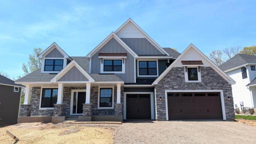 1884 Royal Boulevard N, Lake Elmo, MN 55042