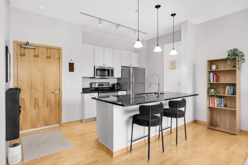 4525 Park Commons Drive, 403, Minneapolis, MN 55416