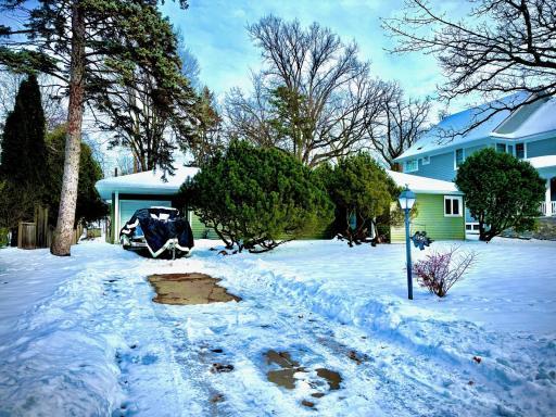 125 Oakwood Road, Hopkins, MN 55343