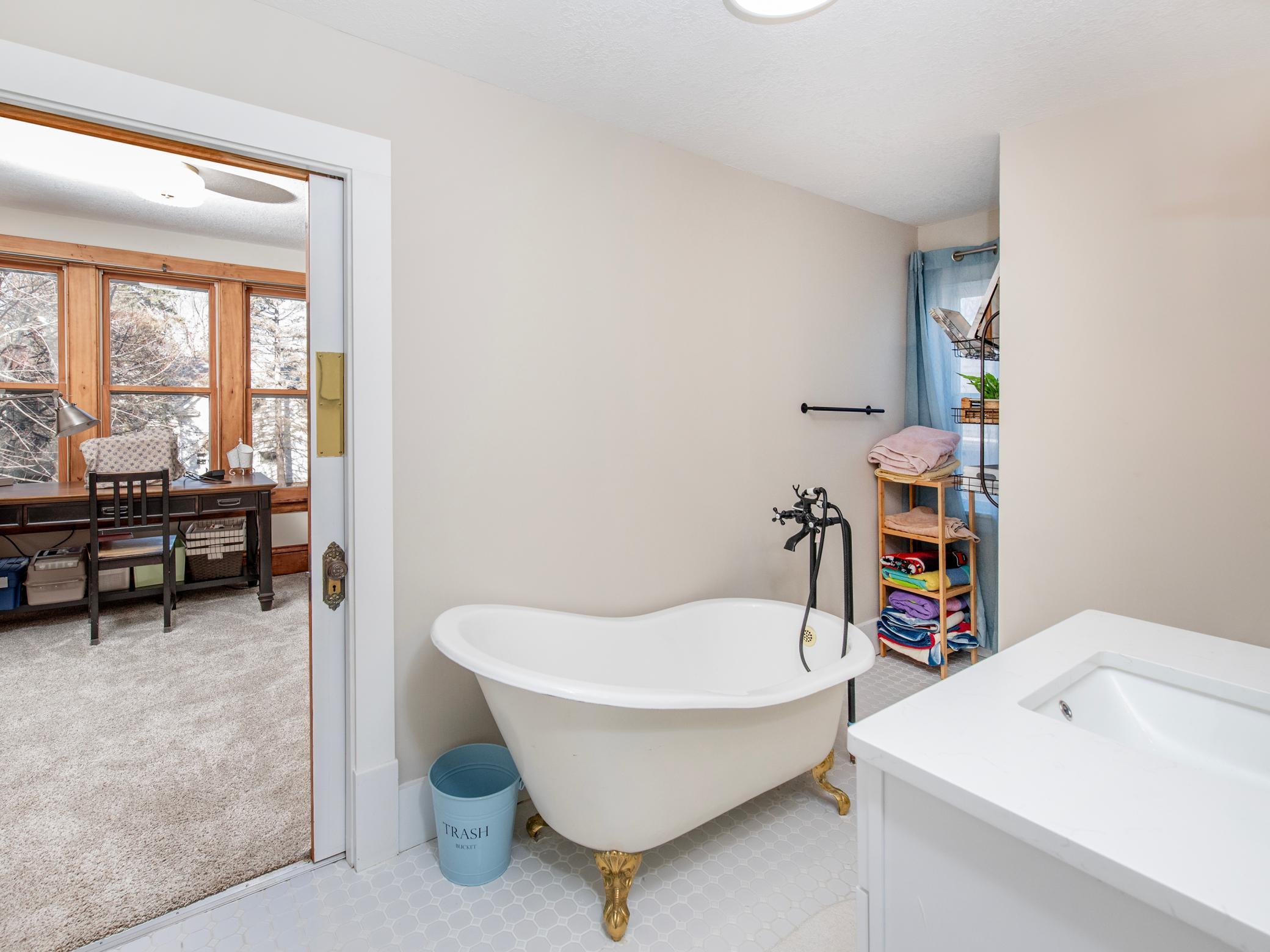 2nd upper level bathrooms.