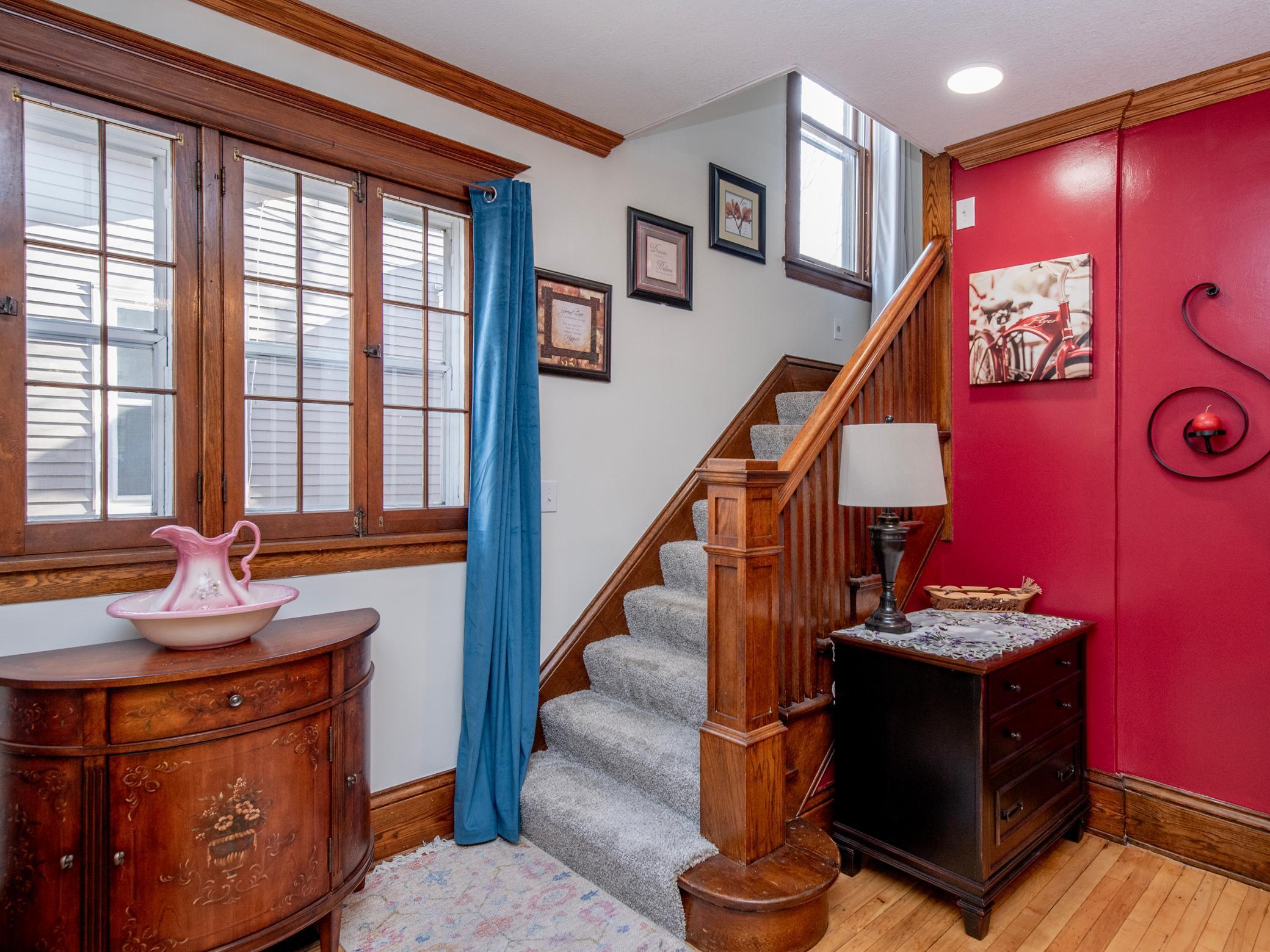 Stunning original woodwork and moulding.