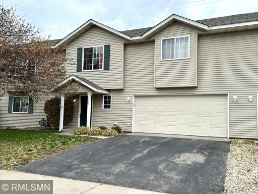 2027 Brittany Court, Shakopee, MN 55379