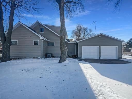 413 N 1st Avenue W, Truman, MN 56088