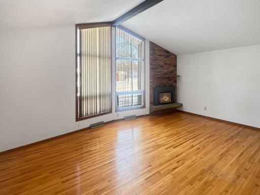 413 N 1st Avenue W, Truman, MN 56088